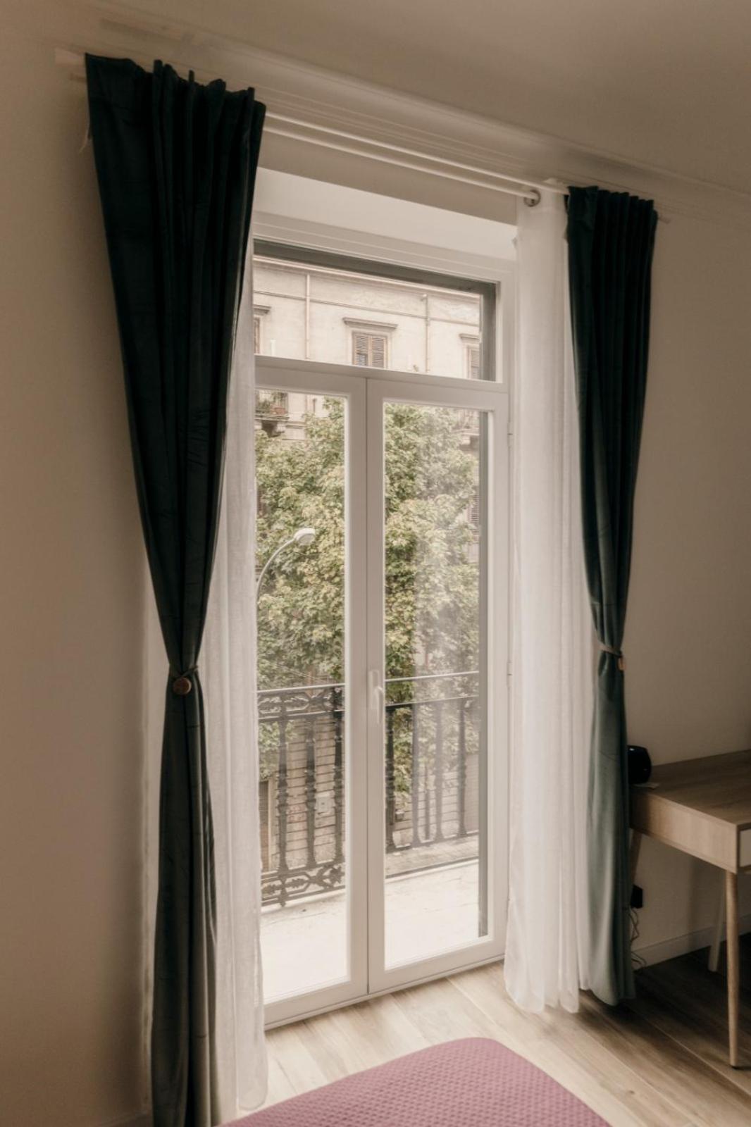 Sofia'S Central Apartment Palermo Bagian luar foto