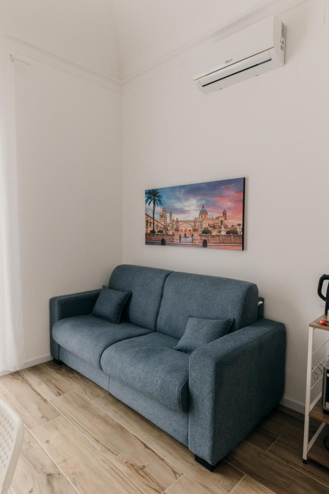 Sofia'S Central Apartment Palermo Bagian luar foto